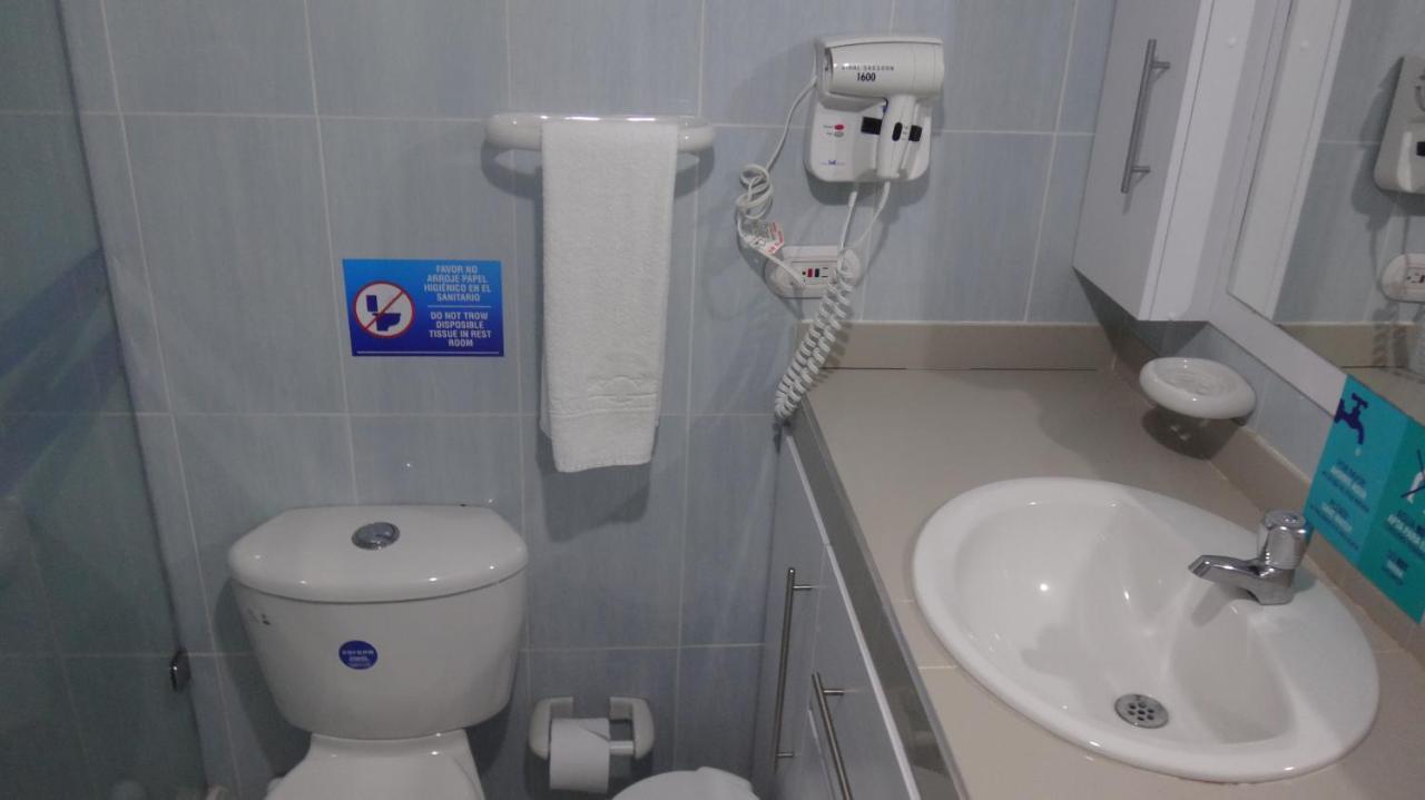 Hotel Posada Del Mar Fresh Water Bay 외부 사진